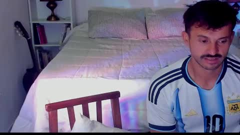 Snapshot of alexanderjaz chatting on 23, 11, 2025 Alexander Jaz online show from 23, 11, 2025