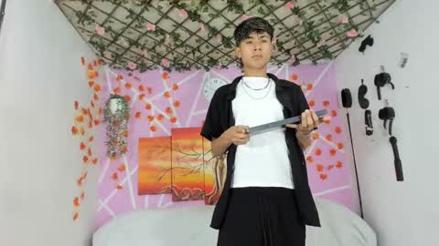 chicos hot online show from 6, 3, 2025