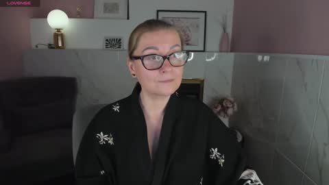 Alexandra online show from 16, 1, 2025