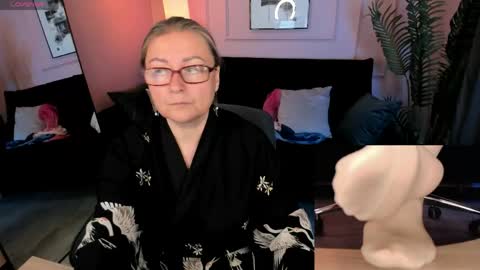 Snapshot of alexandra_kind chatting on 3, 6, 2026 Alexandra online show from 3, 6, 2026