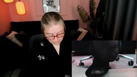 Snapshot of alexandra_kind chatting on 5, 6, 2026 Alexandra online show from 5, 6, 2026