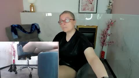 Snapshot of alexandra_kind chatting on 9, 6, 2026 Alexandra online show from 9, 6, 2026