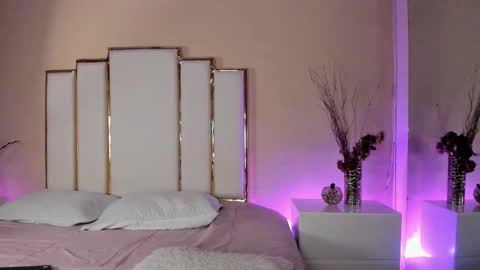 alexandraa_gomez online show from 21, 9, 2025