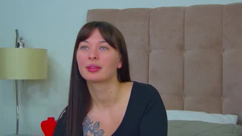 AlexandraBloom online show from 8, 3, 2026