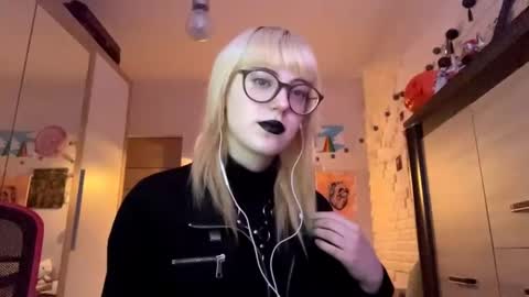 Lia online show from 17, 11, 2025