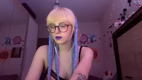 Lia online show from 1, 12, 2025