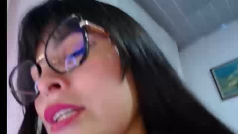 alexandrasaen online show from 27, 9, 2025