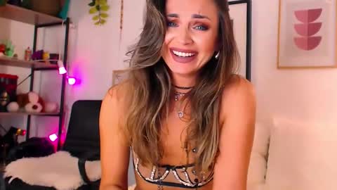 alexandrawooow online show from 24, 3, 2026