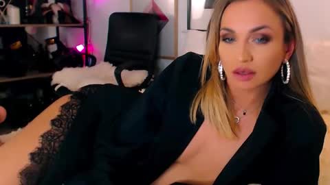 Snapshot of alexandrawooow chatting on 5, 5, 2026 alexandrawooow online show from 5, 5, 2026