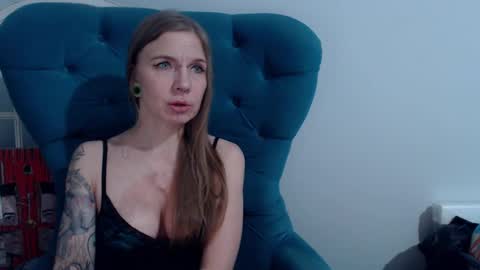 Alexandra online show from 2, 2, 2025