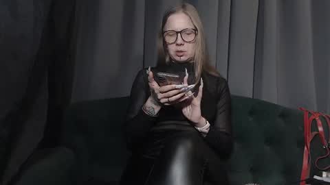 Alexandra online show from 25, 4, 2026