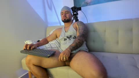 Snapshot of alexandro_king chatting on 21, 1, 2025 ALEX online show from 21, 1, 2025