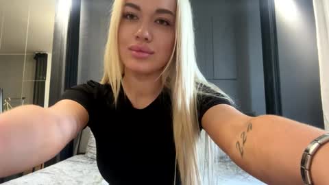 Snapshot of alexatarlet chatting on 3, 8, 2026 Alex online show from 3, 8, 2026