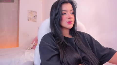 lexandra  online show from 2, 2, 2026