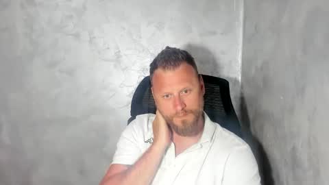 Snapshot of alexboy2022 chatting on 20, 5, 2026 onlyfans..alexyno2022 online show from 20, 5, 2026