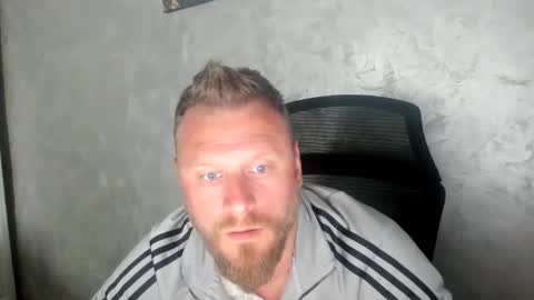 Snapshot of alexboy2022 chatting on 21, 5, 2026 onlyfans..alexyno2022 online show from 21, 5, 2026