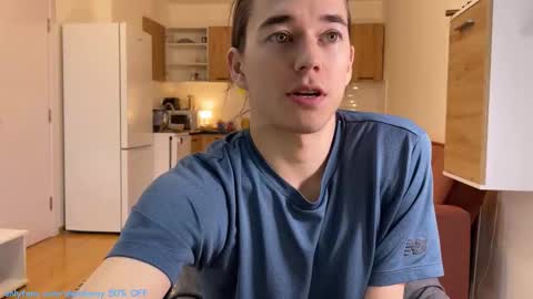 Snapshot of alexdavey chatting on 23, 11, 2025 online show from 23, 11, 2025