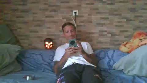 Snapshot of alexdelarge23 chatting on 27, 10, 2025 alexdelarge23 online show from 27, 10, 2025