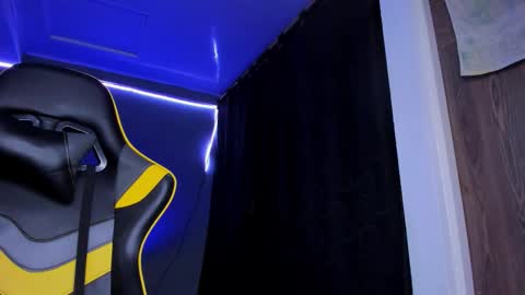 alexgiraldo__ online show from 14, 11, 2025