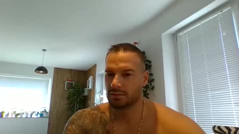 Snapshot of alexgrandi2024 chatting on 1, 10, 2025 rey ale84 online show from 1, 10, 2025