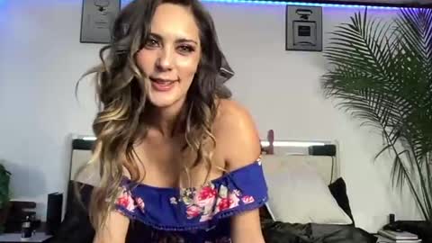 Snapshot of alexisamorlovely chatting on 13, 9, 2025 Alexis Amor online show from 13, 9, 2025