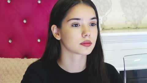 alexisdevine online show from 24, 6, 2026
