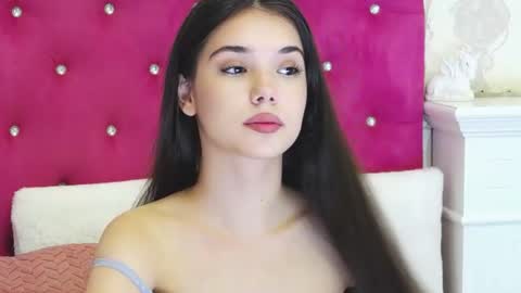alexisdevine online show from 7, 7, 2026