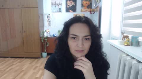 AlexisMillers online show from 6, 10, 2025