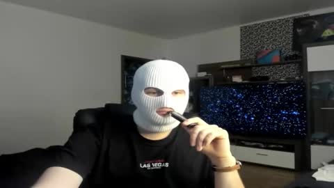 Snapshot of alexs9xtime chatting on 4, 12, 2025 alexs9xtime online show from 4, 12, 2025