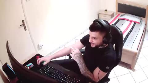 alexthepro00 online show from 17, 5, 2026