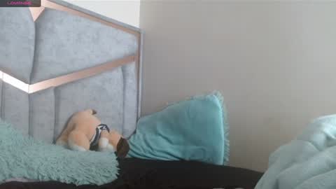 alex y luisa online show from 29, 1, 2025