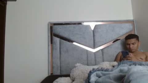 alex y luisa online show from 8, 9, 2025