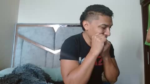 alex y luisa online show from 4, 3, 2026