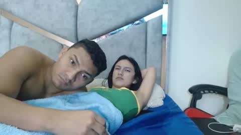 alex y luisa online show from 19, 4, 2026