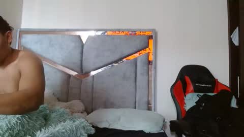 alex y luisa online show from 27, 4, 2026