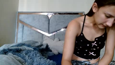 alex y luisa online show from 7, 6, 2026
