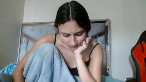 Snapshot of alexvsluisa chatting on 26, 6, 2026 alex y luisa online show from 26, 6, 2026