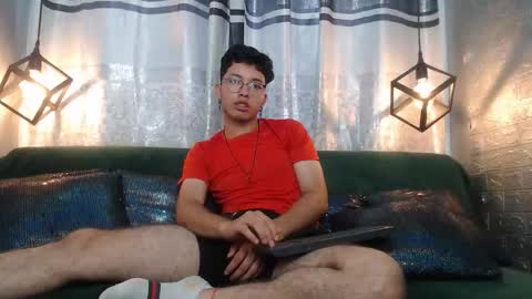 Snapshot of alexy_re chatting on 10, 11, 2025 alexy re online show from 10, 11, 2025