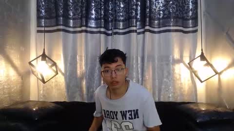 Snapshot of alexy_re chatting on 24, 11, 2025 alexy re online show from 24, 11, 2025