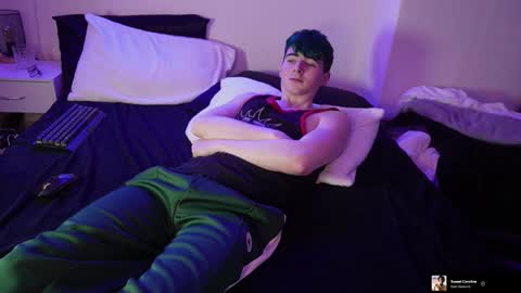 Snapshot of alfiegreenxxx chatting on 12, 2, 2025 Alfie Green online show from 12, 2, 2025