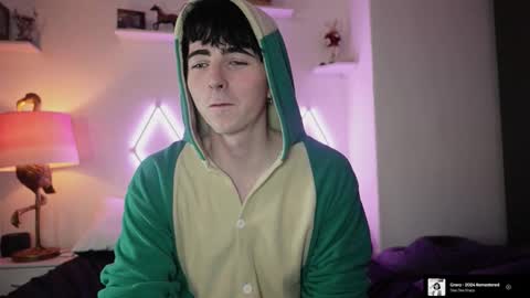 Snapshot of alfiegreenxxx chatting on 26, 11, 2025 Alfie Green online show from 26, 11, 2025