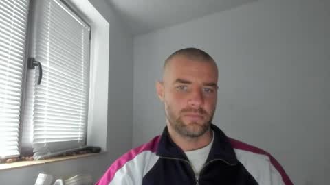 Snapshot of alfiesolomons87 chatting on 7, 10, 2025 alfiesolomons87 online show from 7, 10, 2025