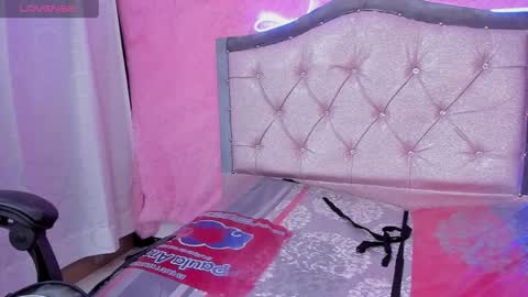 Snapshot of alfresii_rivera chatting on 8, 1, 2025 Carolina Join The Fan Club online show from 8, 1, 2025