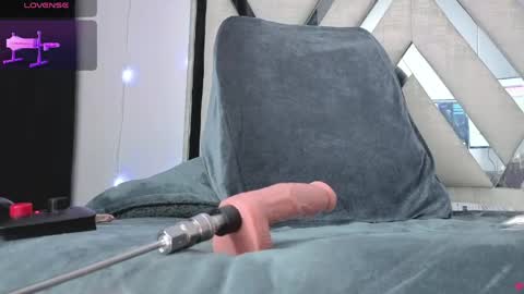 Carolina Join The Fan Club  online show from 21, 4, 2026