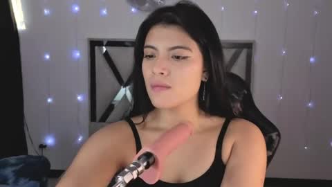 Carolina Join The Fan Club  online show from 25, 4, 2026