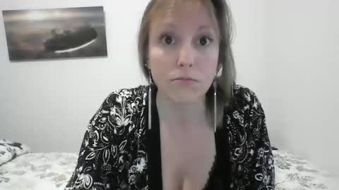 Snapshot of alice8363 chatting on 4, 2, 2025 Alice online show from 4, 2, 2025