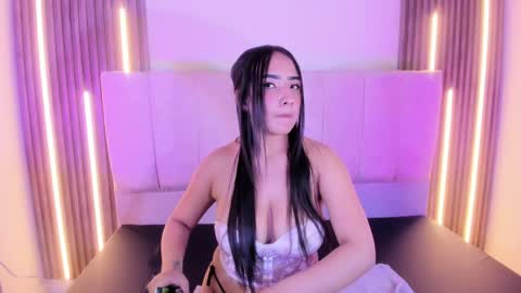 alice_26__ online show from 22, 4, 2026