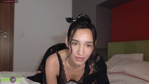 Snapshot of alice_bane chatting on 5, 1, 2025 A R Y A T I A online show from 5, 1, 2025