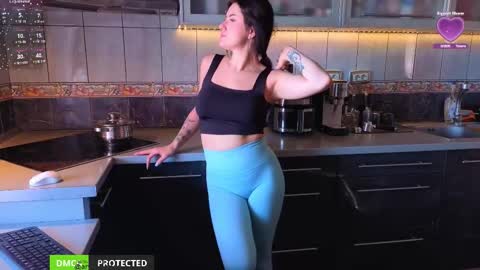 Snapshot of alice_bane chatting on 29, 10, 2025 A R Y A T I A online show from 29, 10, 2025