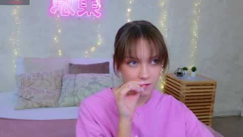 Alice in Wonderland  online show from 22, 4, 2026